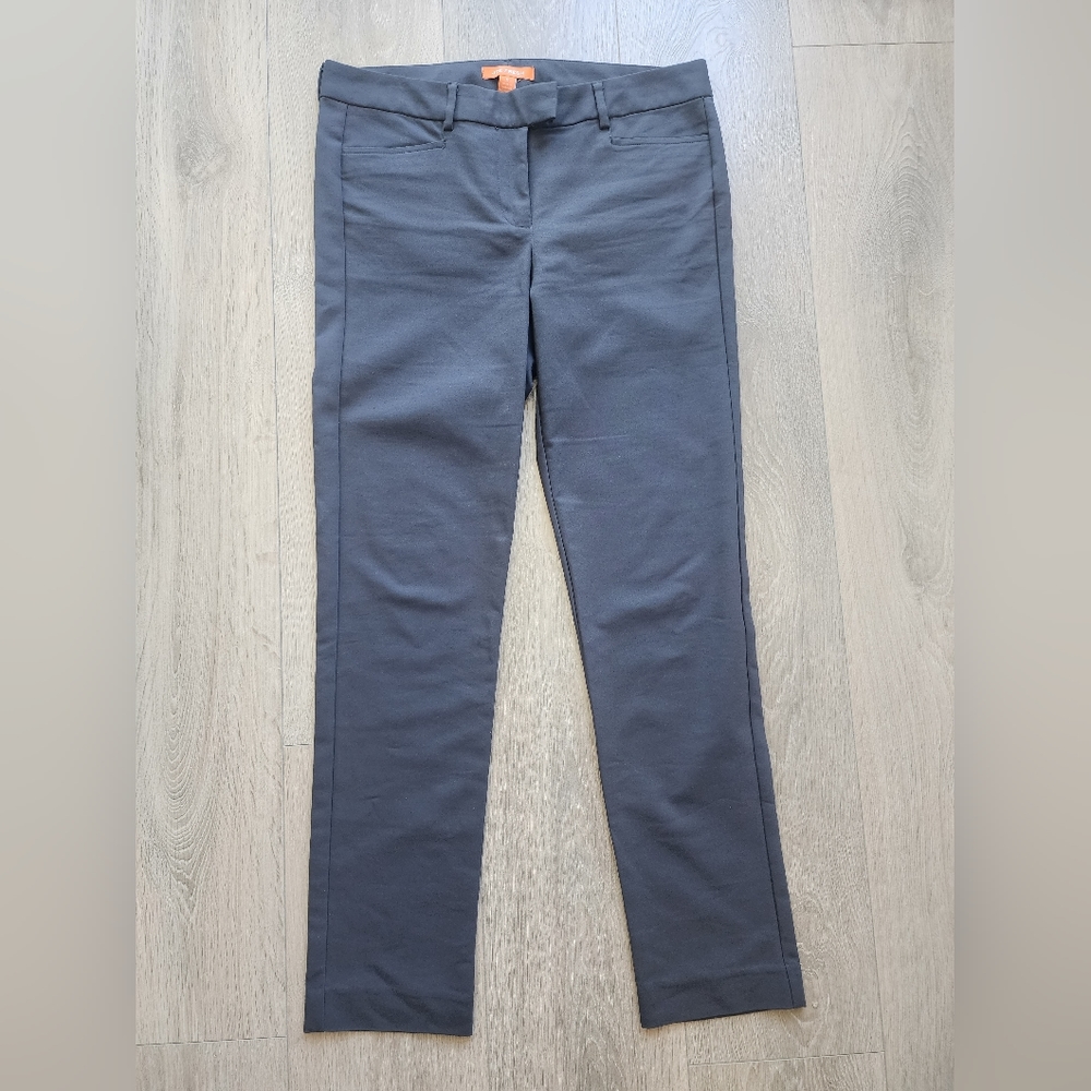 4/$45 - Joe Fresh dress pants size 6